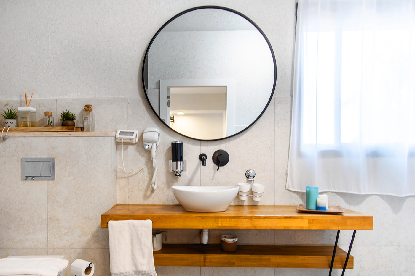 חדר רחצה-נוף העמק-4