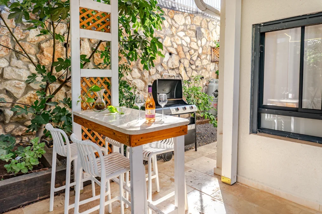 סוויטת נוף גלבוע - מבט למרחב החוץ